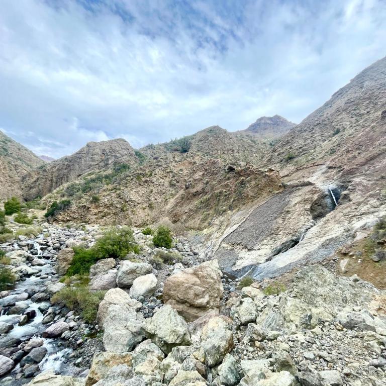 Cabaña equipada en el Ingenio , hot tub y parrilla - Casa con 1 dormitorio - 85