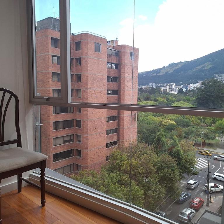 Luxury 3BR La Carolina w Experienced Tour Guides - Apartment - 8