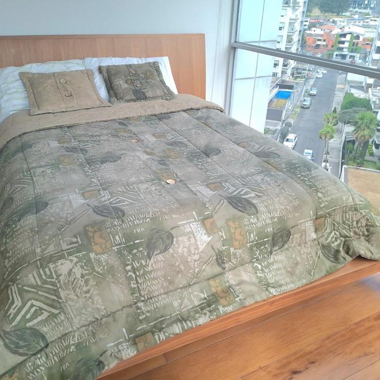 Luxury 3BR La Carolina w Experienced Tour Guides - Apartment - 27