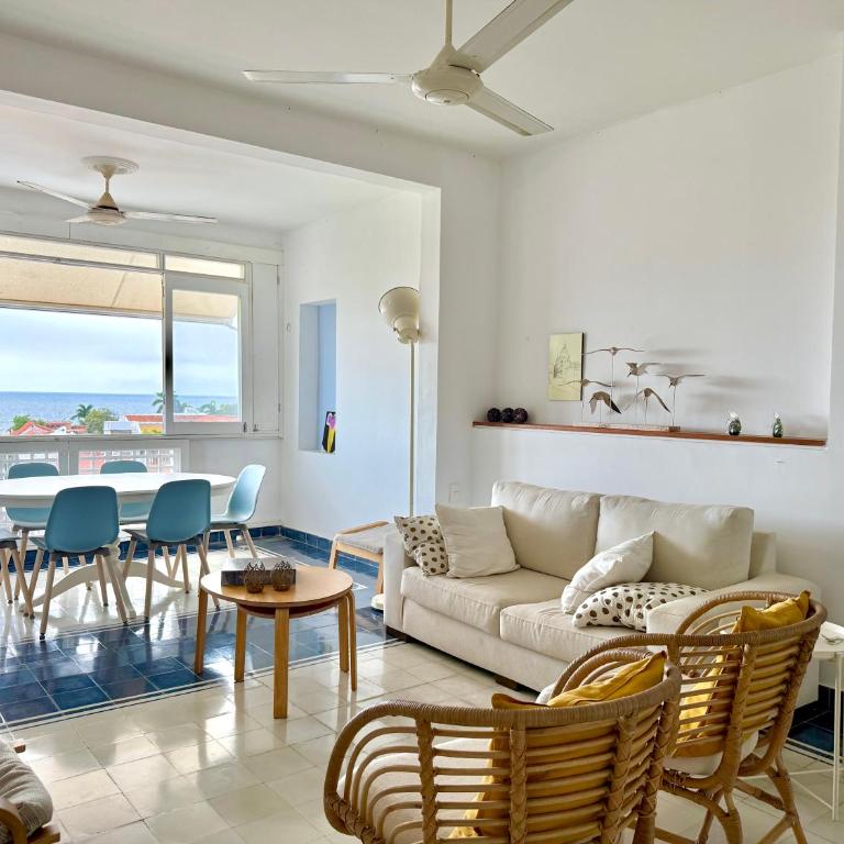 by Calamari Homes-Plaza Bolivar Penthouse Sea view - Two-Bedroom Apartment - 12