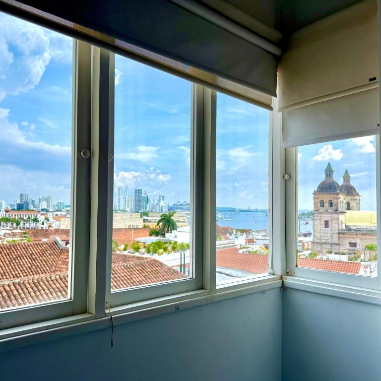 by Calamari Homes-Plaza Bolivar Penthouse Sea view - Two-Bedroom Apartment - 20