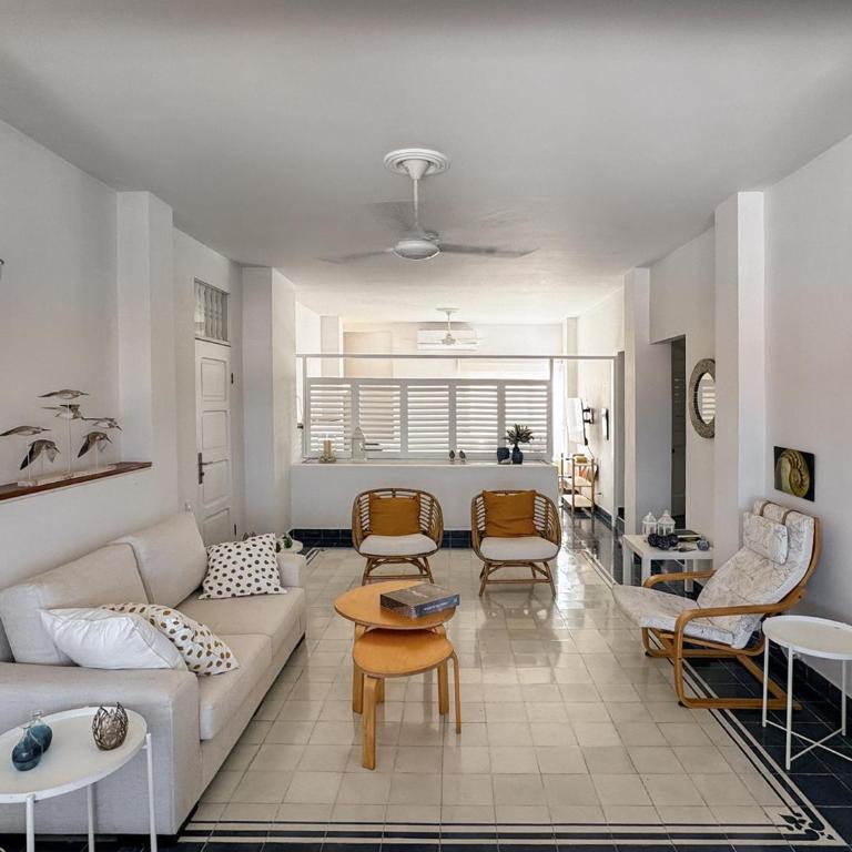 by Calamari Homes-Plaza Bolivar Penthouse Sea view - Two-Bedroom Apartment - 21