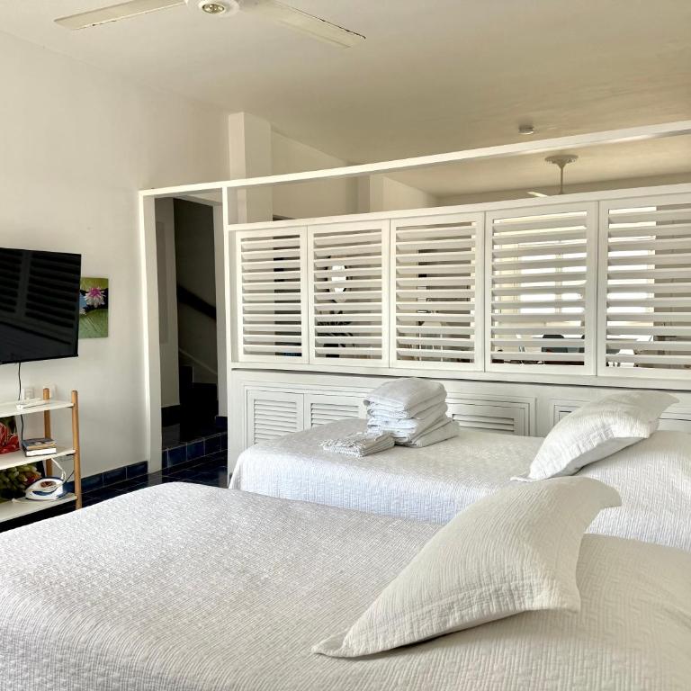 by Calamari Homes-Plaza Bolivar Penthouse Sea view - Two-Bedroom Apartment - 26