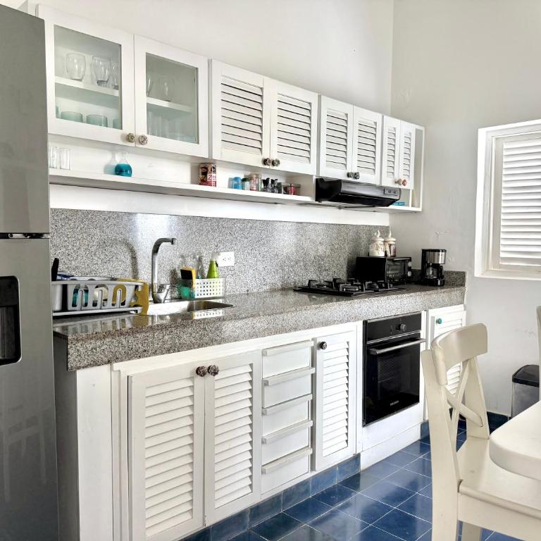 by Calamari Homes-Plaza Bolivar Penthouse Sea view - Two-Bedroom Apartment - 10