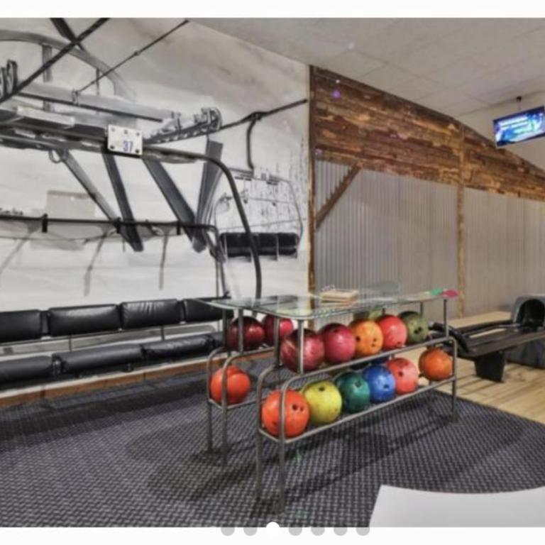 ARC 1950 - Appartement 08 personnes - Départ ski aux pieds - Sauna, Hammam, Jacuzzi, Salle de fitness, Piscine extérieure chauffée - Two-Bedroom Apartment with Terrace - 27