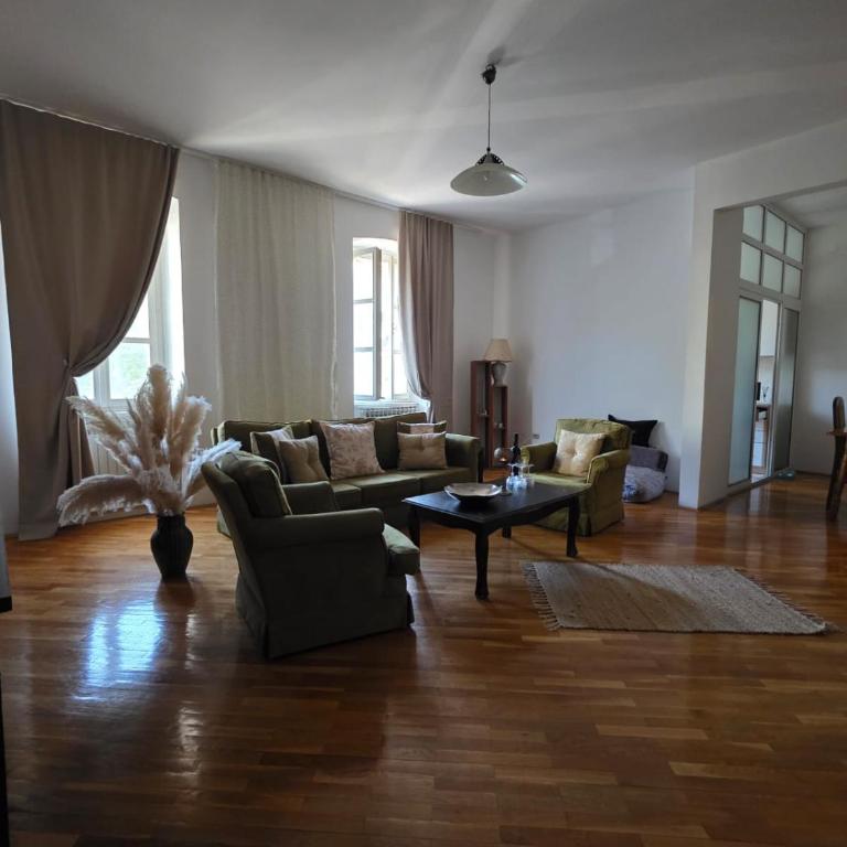 Zen Old Town - Two-Bedroom Apartment - 3