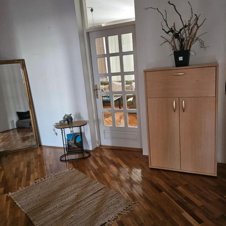 Zen Old Town - Two-Bedroom Apartment - 4