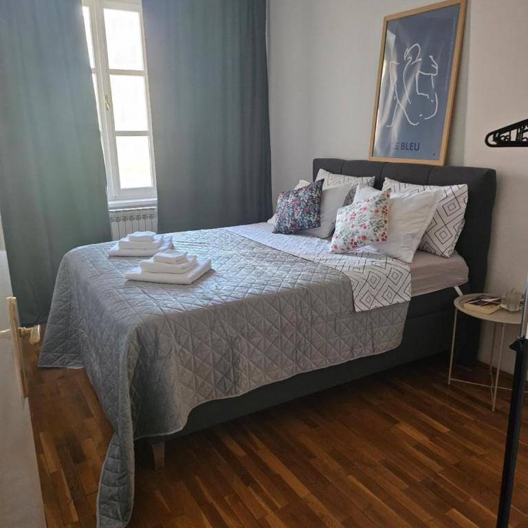 Zen Old Town - Two-Bedroom Apartment - 5