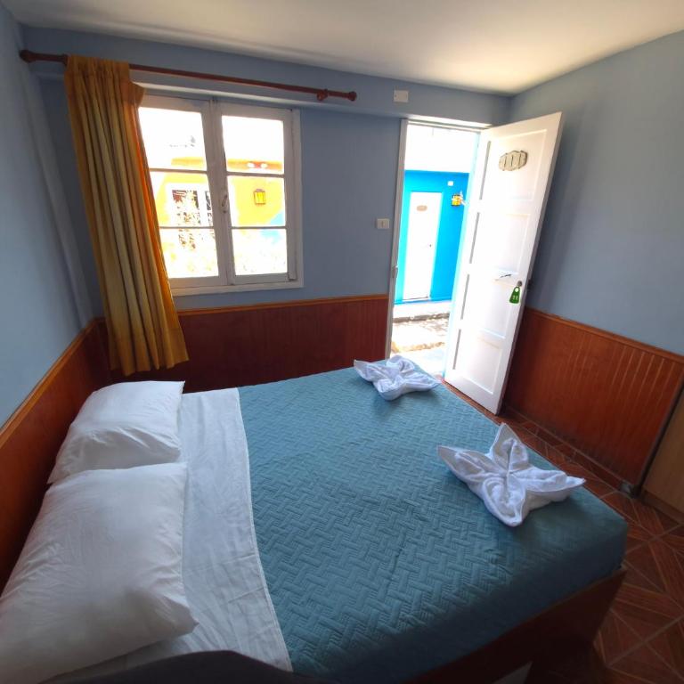 Illariy Wasi Hostal - Triple Room with Private Bathroom - 2