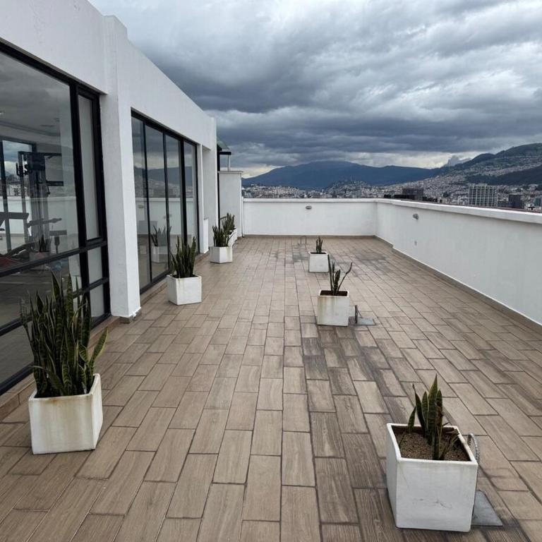 Stadium view Luxury Penthouse Tours - One-Bedroom Apartment - 28