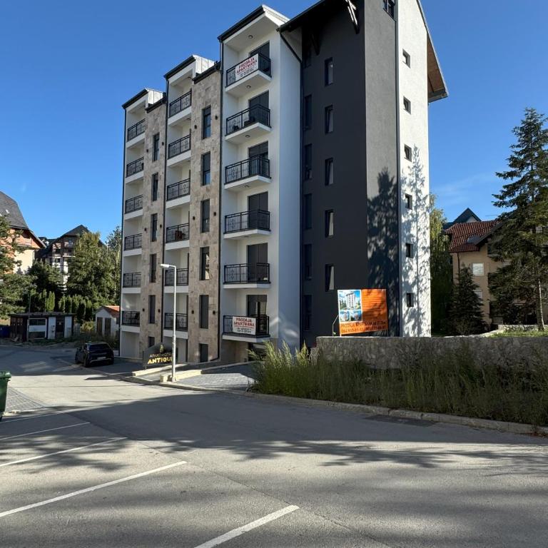 APARTMAN 21 Zlatibor porodični smeštaj na Zlatiboru - One-Bedroom Apartment - 1