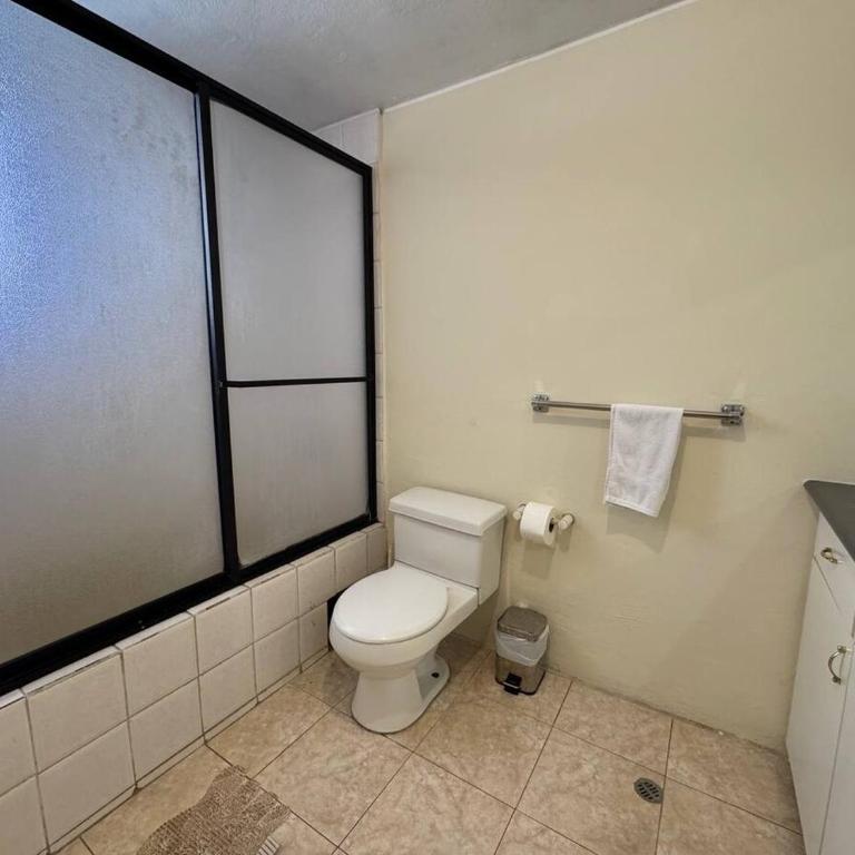 ParkViewQuito La Carolina Airport Pickup and Tours - Apartment - 4