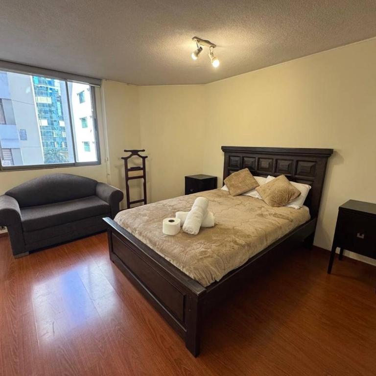 ParkViewQuito La Carolina Airport Pickup and Tours - Apartment - 14