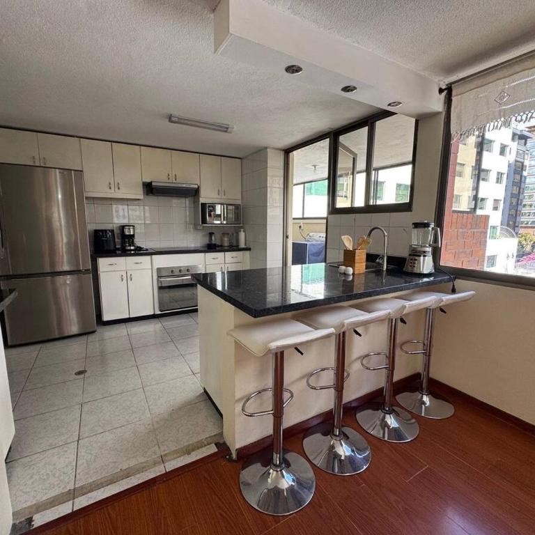 ParkViewQuito La Carolina Airport Pickup and Tours - Apartment - 31