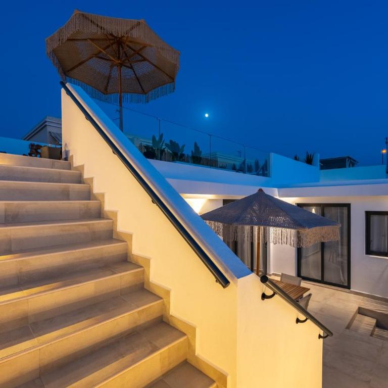 Luxury Villa - Sunset Rooftop - Heated Pool - Outdoor Kitchen - Airconditioned - Villa - 48
