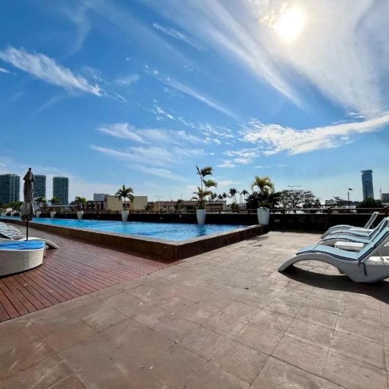Deck12 Casino and Resort by Monyxbnb - Four-Bedroom Platinum Apartment - 42