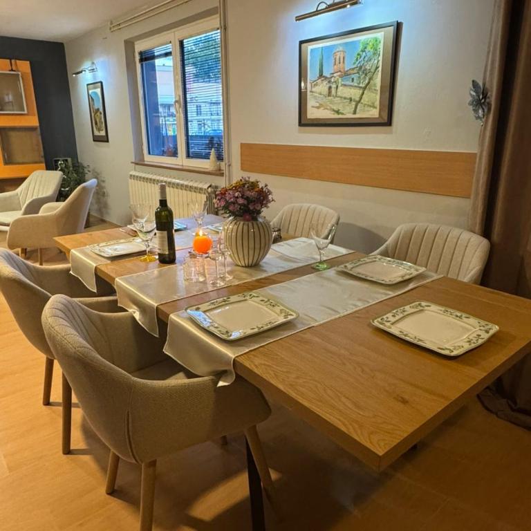 Prostran moderan apartman110 kvadrata u centru- 2 spavaće sobe, parking u dvoristu - Apartman sa 2 Spavaće Sobe - 5