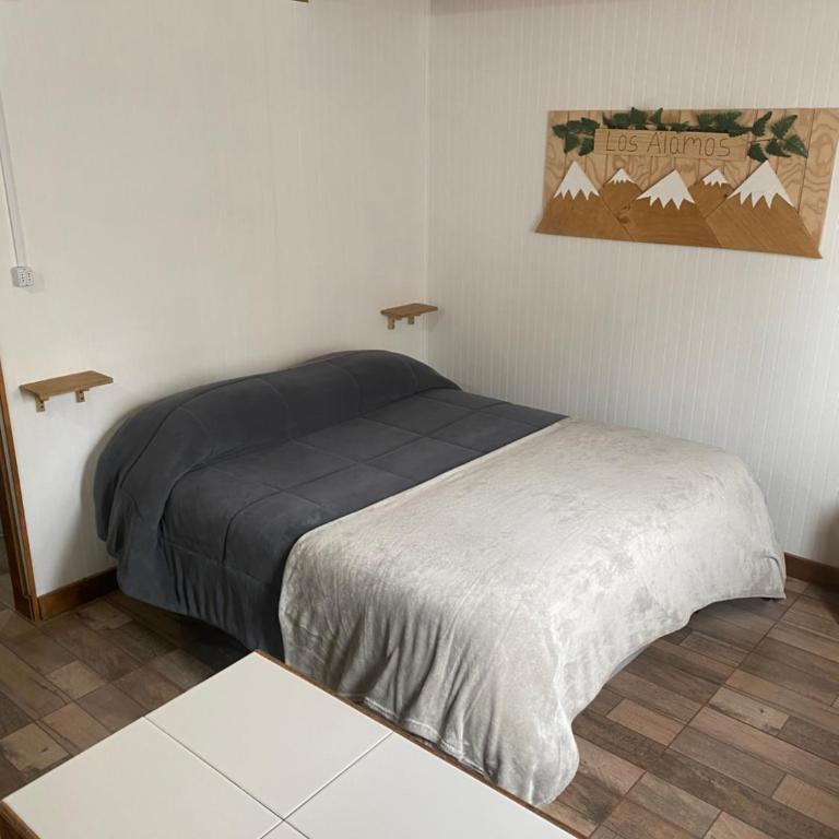 Los Álamos - Four-Bedroom House - 4