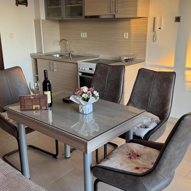 Apartments Residence Dj - Suite with Balcony - 13