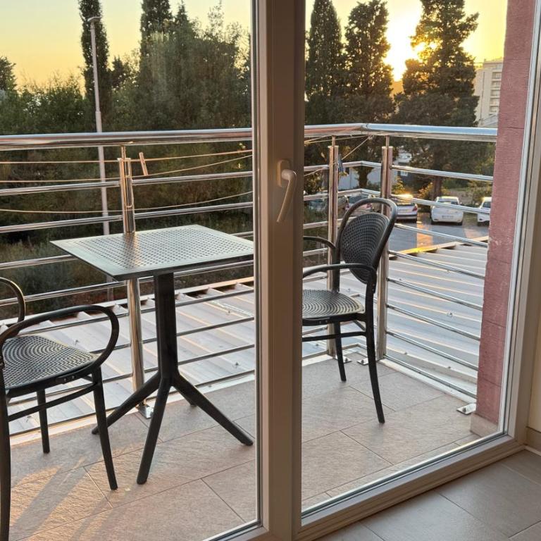 Apartments Residence Dj - Suite with Balcony - 14