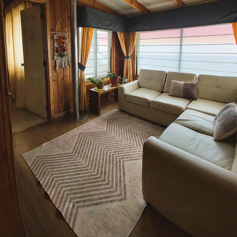 Hostal Dinamarca - Triple Room with Private Bathroom - 1