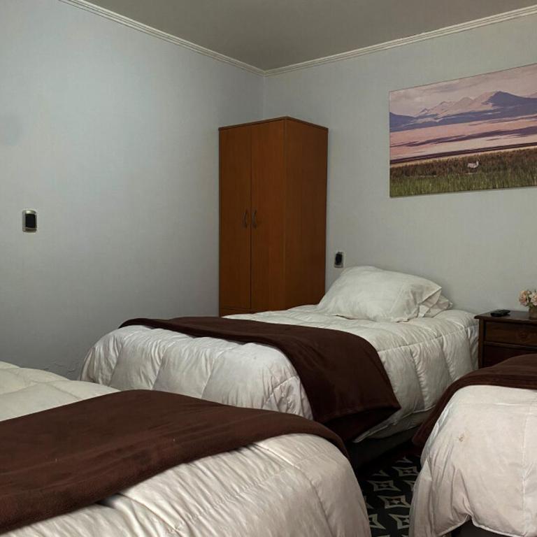 Hostal Dinamarca - Triple Room with Private Bathroom - 4