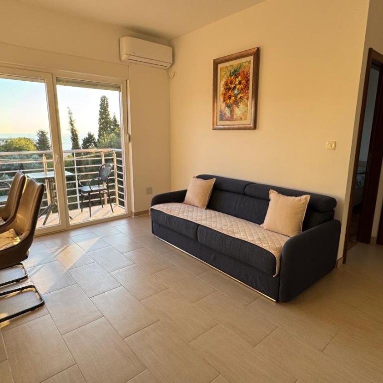 Apartments Residence Dj - Suite with Sea View - 9