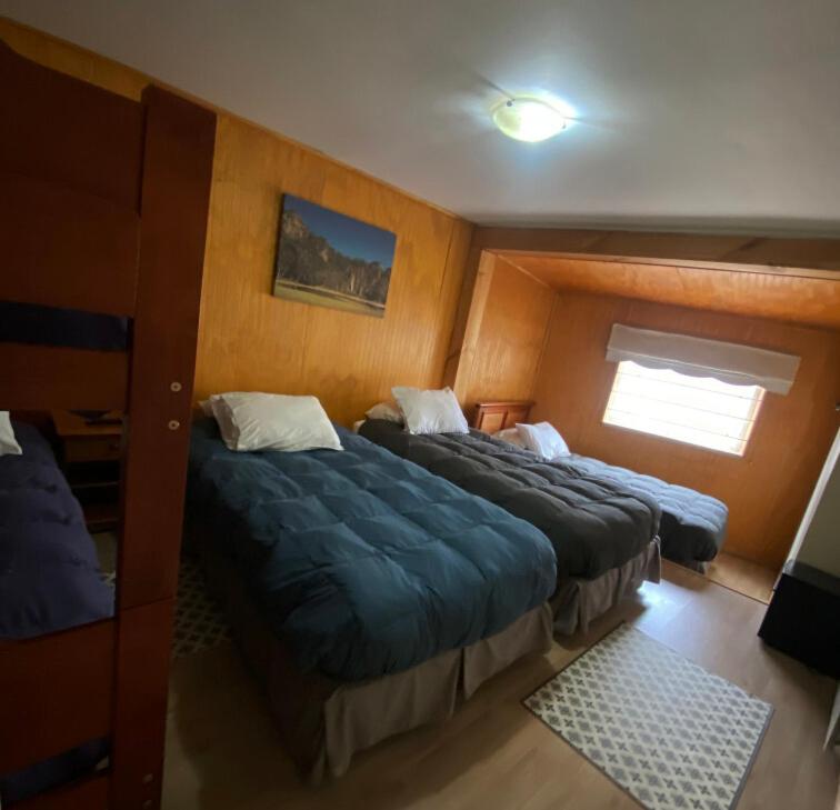 Hostal Dinamarca - Family Room with Private Bathroom - 2