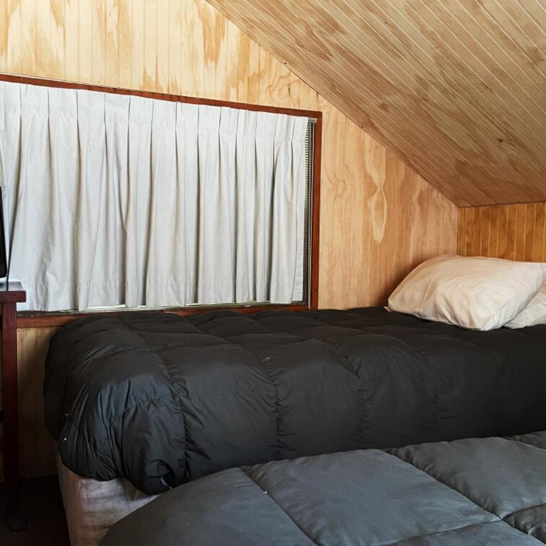 Hostal Dinamarca - Twin Room with Shared Bathroom - 1