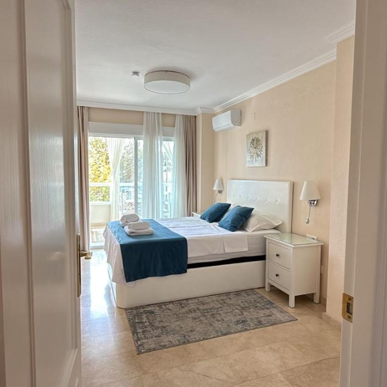 Playa Albir Apartments - One-Bedroom Apartment - 2