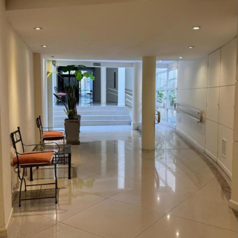 DISEÑO Y CONFORD EN PLENO CENTRO Porteño - Estudio Familiar - 20