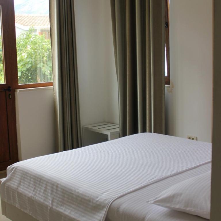 Bocche di Cattaro Studios - Studio with Garden View - 17
