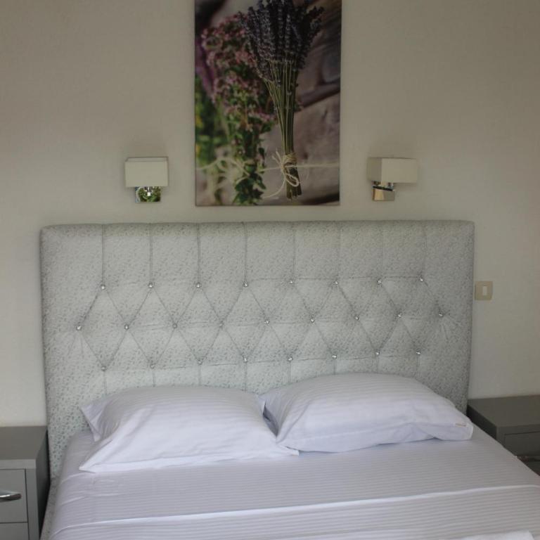 Bocche di Cattaro Studios - Studio with Garden View - 22