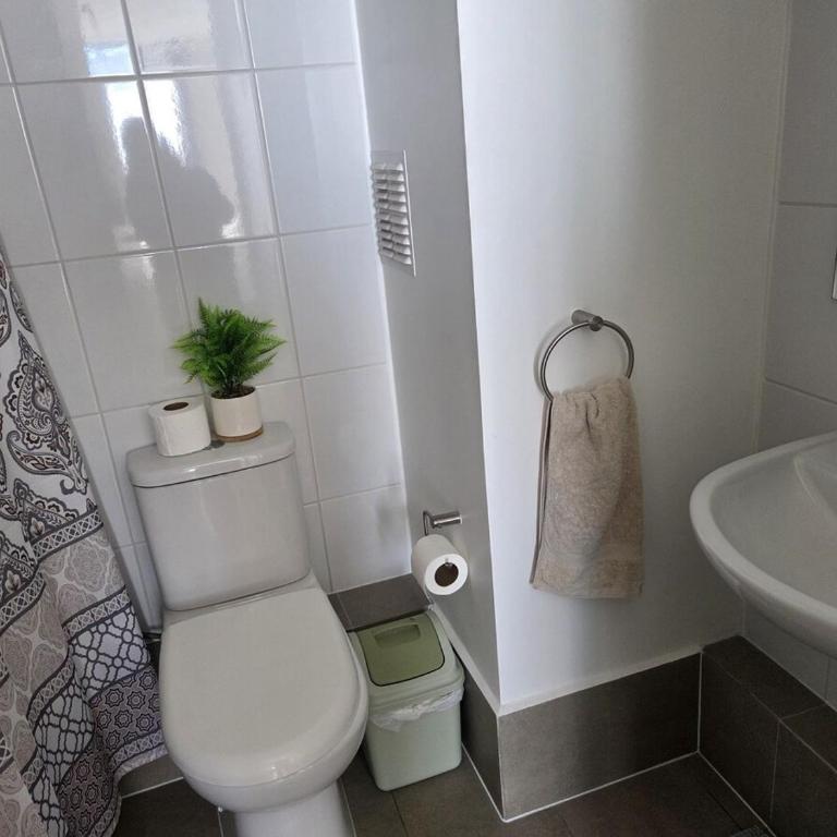 Moderno dpto con linda vista a laguna - Apartment with Lake View - 25