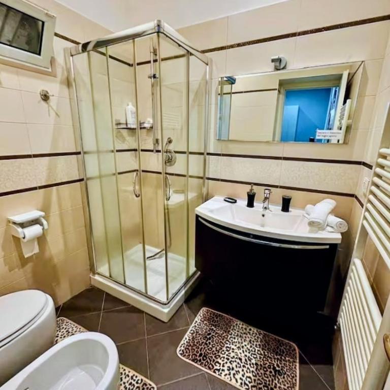 N67 B&B Taranto Centro-3 camere indipendenti - Triple Room with Private Bathroom - 6