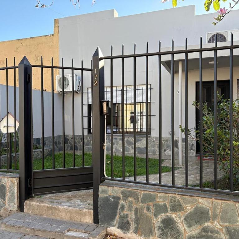 Casa Rita - Three-Bedroom House - 2