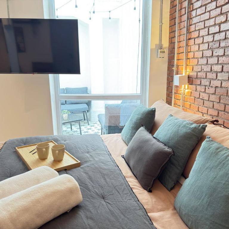 HOM I Loft Terraza Planta baja Familiar Lastarria - Apartment - 8