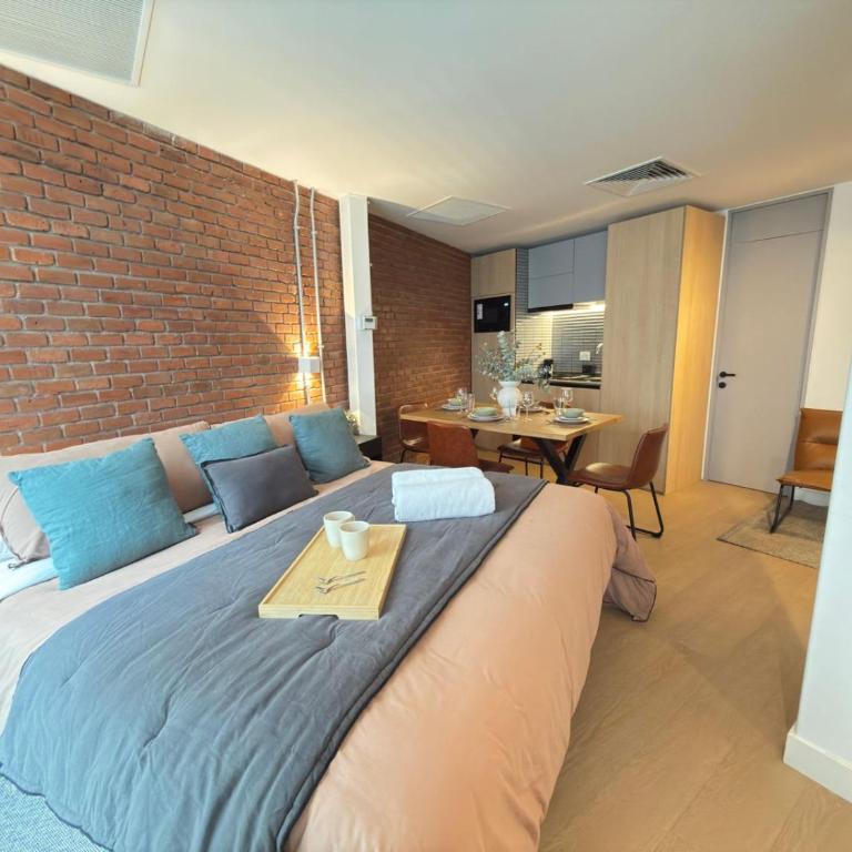 HOM I Loft Terraza Planta baja Familiar Lastarria - Apartment - 7