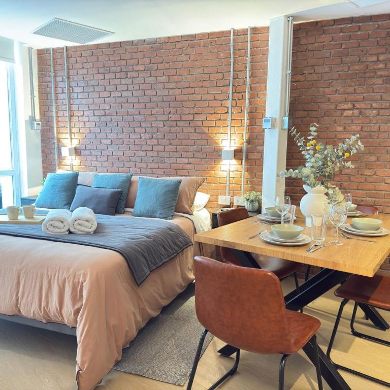 HOM I Loft Terraza Planta baja Familiar Lastarria - Apartment - 16