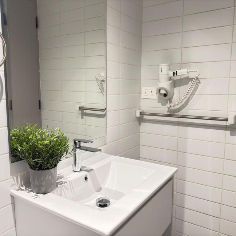 HOM I Loft Terraza Planta baja Familiar Lastarria - Apartment - 30