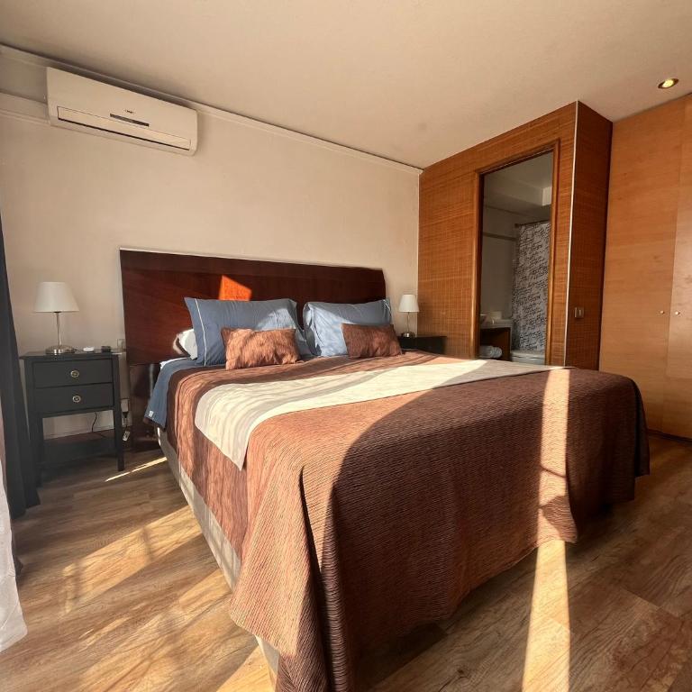 Comodo departamento en Pedro de Valdivia - One-Bedroom Apartment - 2