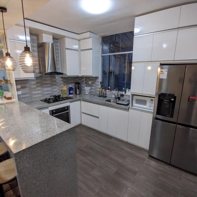 DtraD Full Apartment Plus - Three-Bedroom Superior Apartment - 14