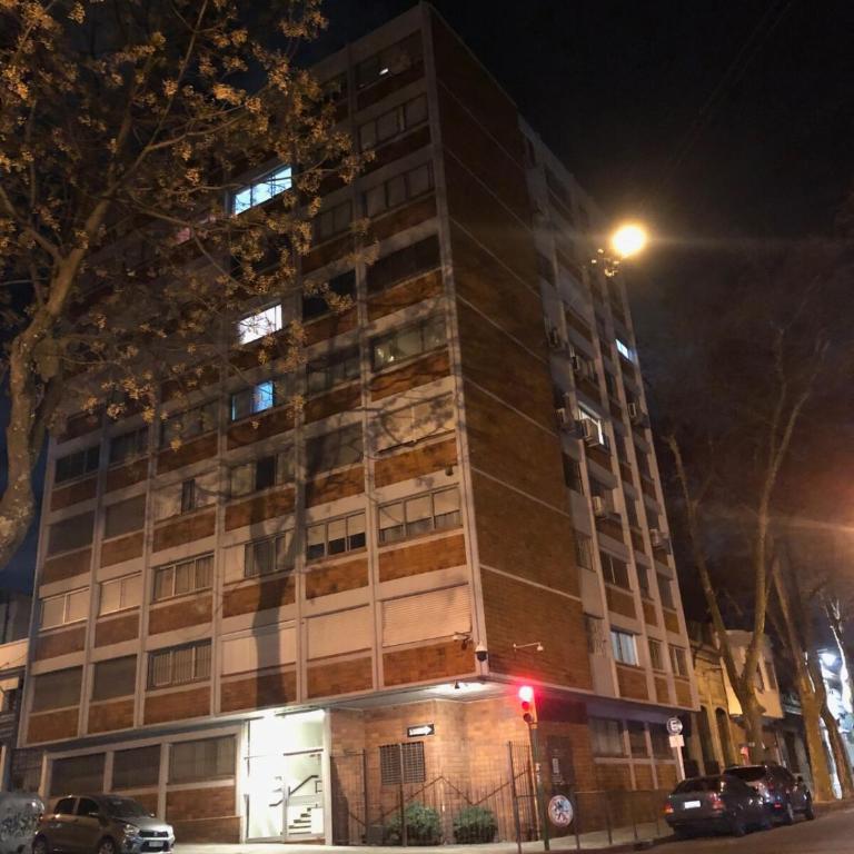 Hermoso apartamento en Cordón Sur - 3 dormitorios - Three-Bedroom Apartment - 11