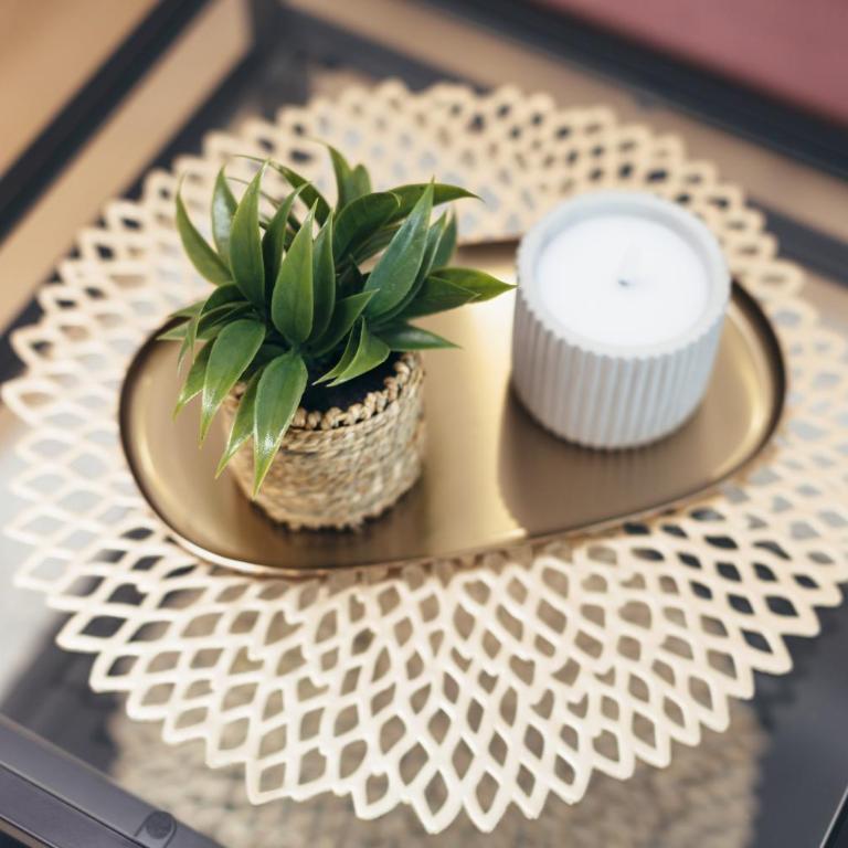 Cosy Urban Studio - One-Bedroom Apartment - 42