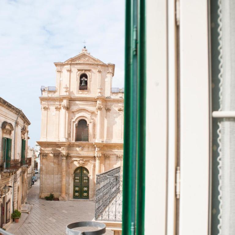 Palazzo Conti Camere & Suites - Camera Superior Matrimoniale/Doppia con Letti Singoli - 1