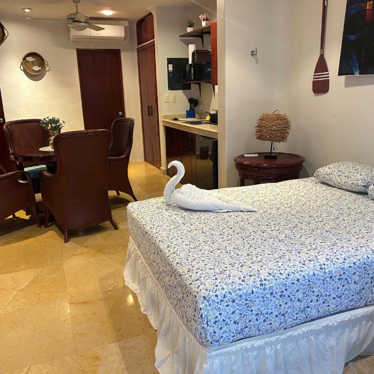 Blue angel 23 a unos pasos de la playa y la 5av - Two-Bedroom Apartment - 14