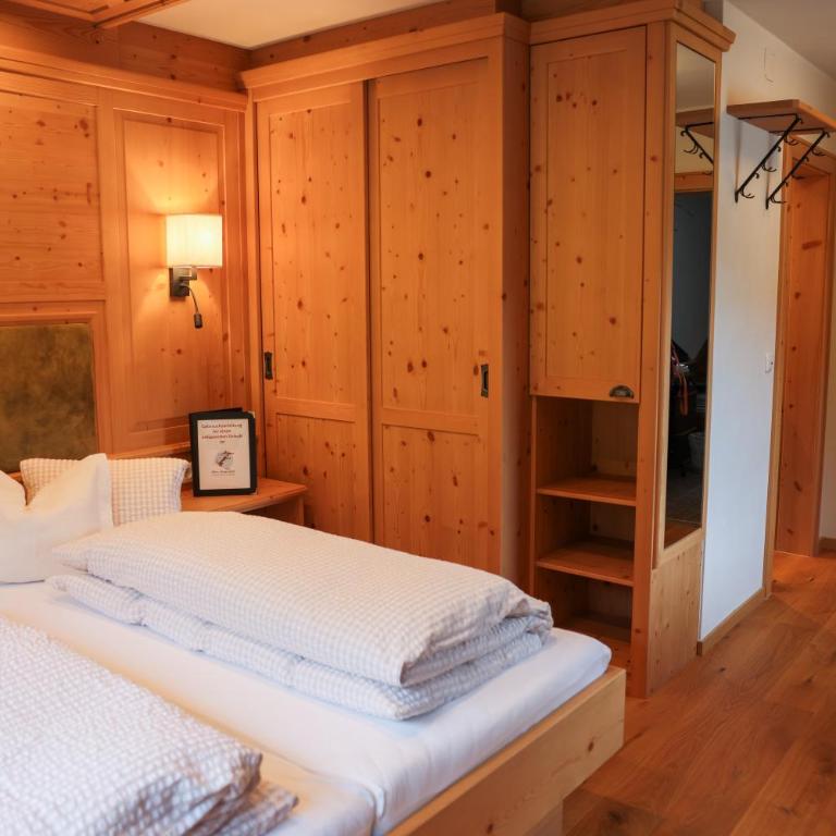 Pension Muggengrat - Doppelzimmer mit Zustellbett - 18