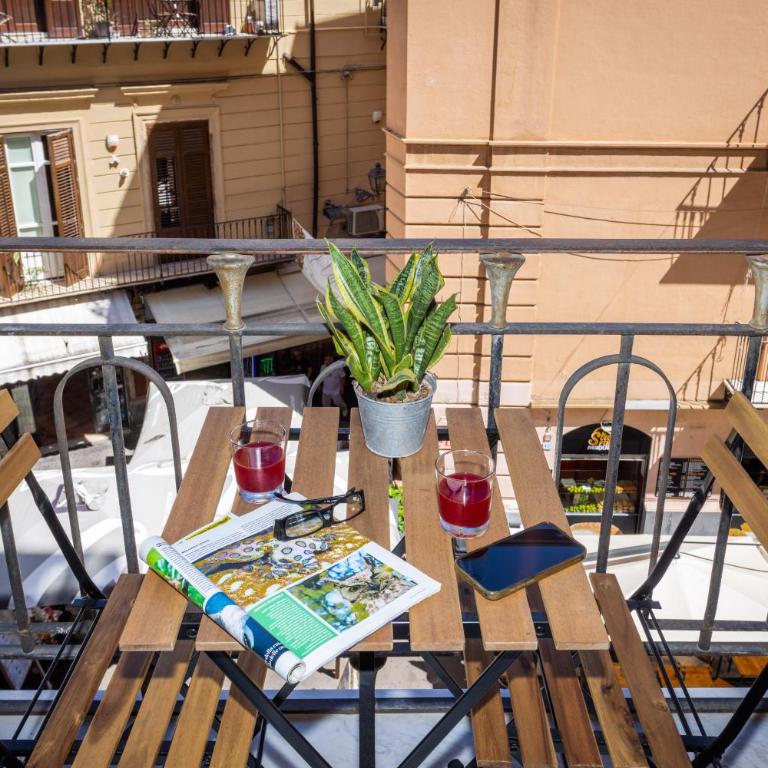 Pagano Home Guesthouse - Camera Matrimoniale con Balcone - 50