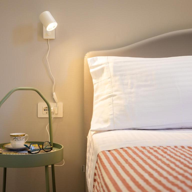 Pagano Home Guesthouse - Camera Matrimoniale con Balcone - 8