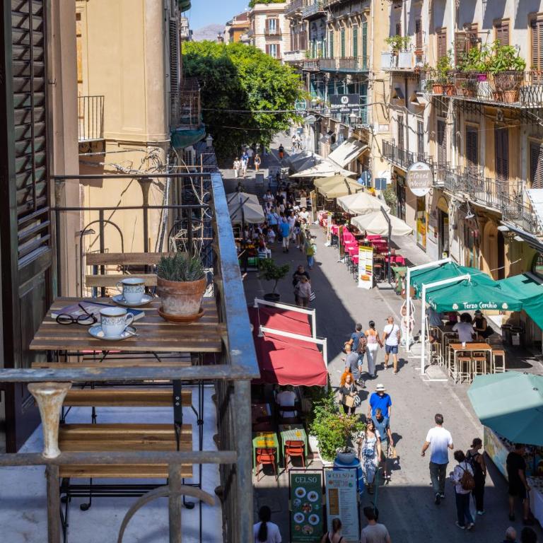 Pagano Home Guesthouse - Camera Matrimoniale con Balcone - 71